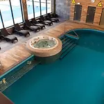 Waterline Kolobrzeg, Baseny I Strefa Rekreacyjna, Osiedle Feniks Kolberg