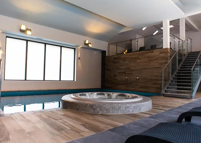 Waterline Kołobrzeg, Baseny I Strefa Rekreacyjna, Osiedle Feniks Apartament