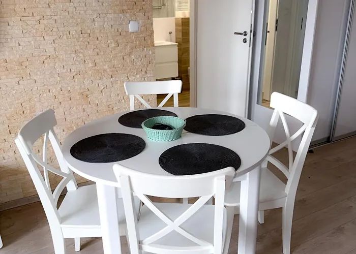 Waterline Kołobrzeg, Baseny I Strefa Rekreacyjna, Osiedle Feniks *