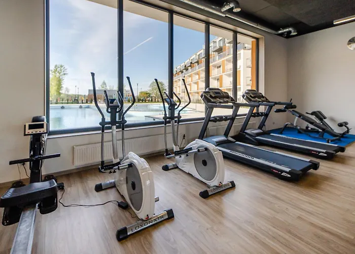 Waterline Kołobrzeg, Baseny I Strefa Rekreacyjna, Osiedle Feniks Kołobrzeg