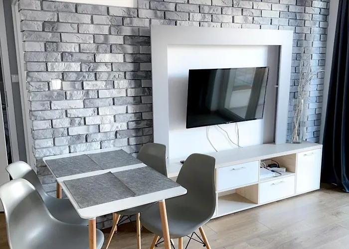 Waterline Kołobrzeg, Baseny I Strefa Rekreacyjna, Osiedle Feniks Kołobrzeg