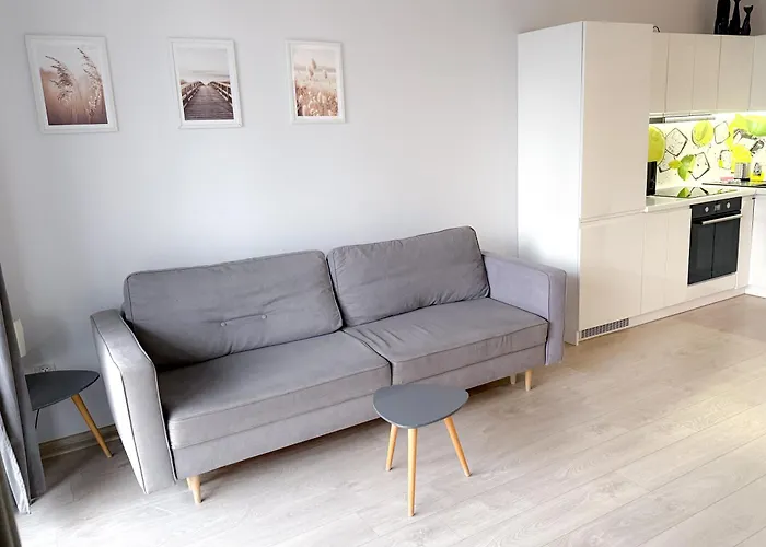 Waterline Kołobrzeg, Baseny I Strefa Rekreacyjna, Osiedle Feniks