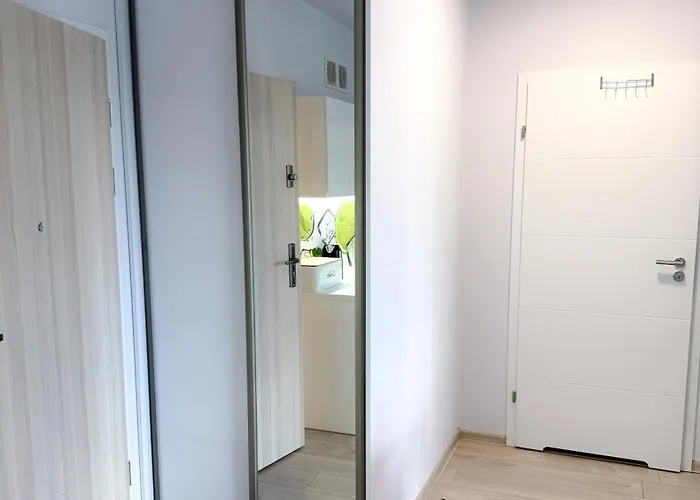 Waterline Kołobrzeg, Baseny I Strefa Rekreacyjna, Osiedle Feniks *