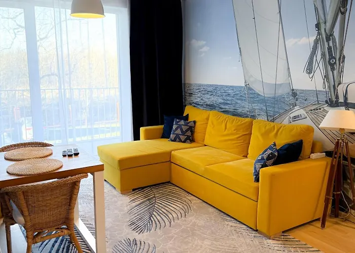 Waterline Kołobrzeg, Baseny I Strefa Rekreacyjna, Osiedle Feniks *